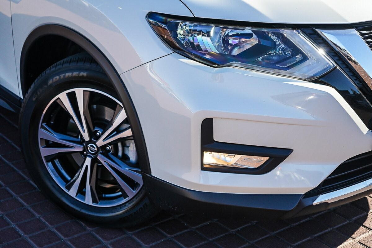 Nissan X-trail image 2