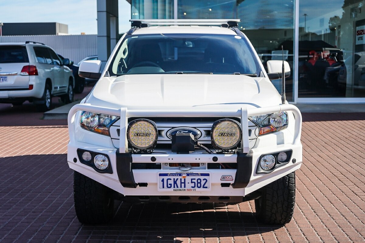 Ford Everest image 3