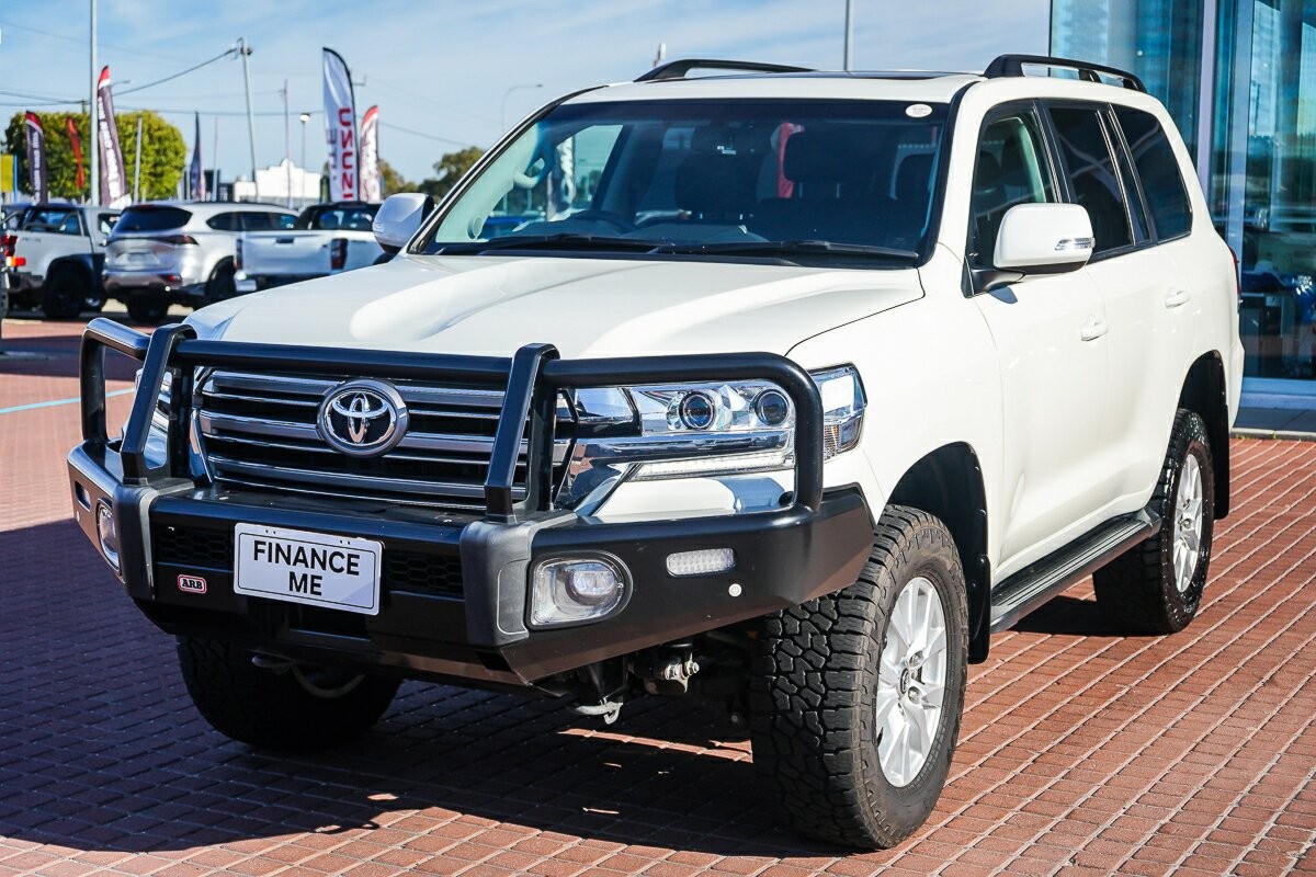 Toyota Landcruiser image 4