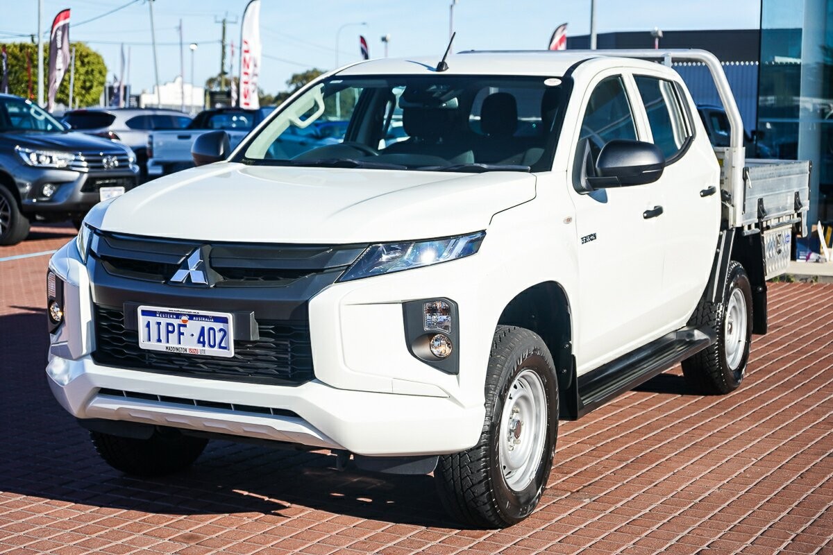Mitsubishi Triton image 4