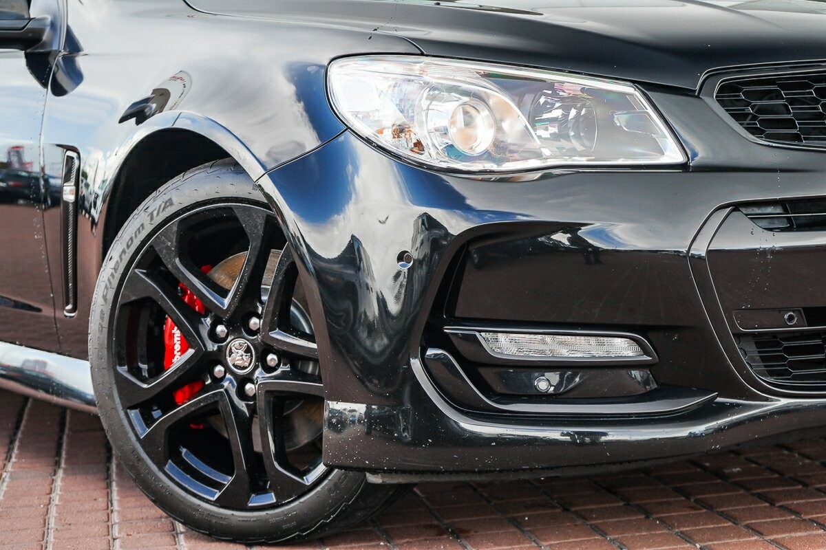Holden Commodore image 2