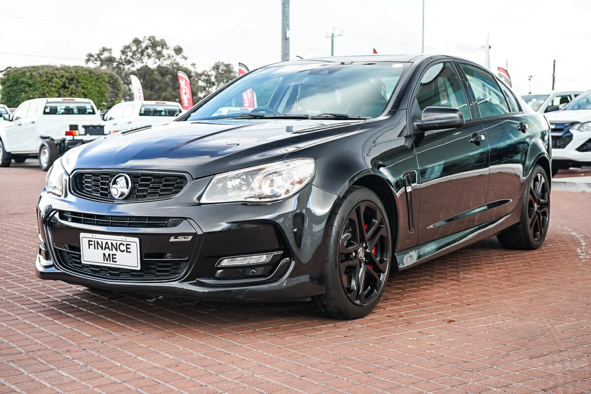 Holden Commodore image 4