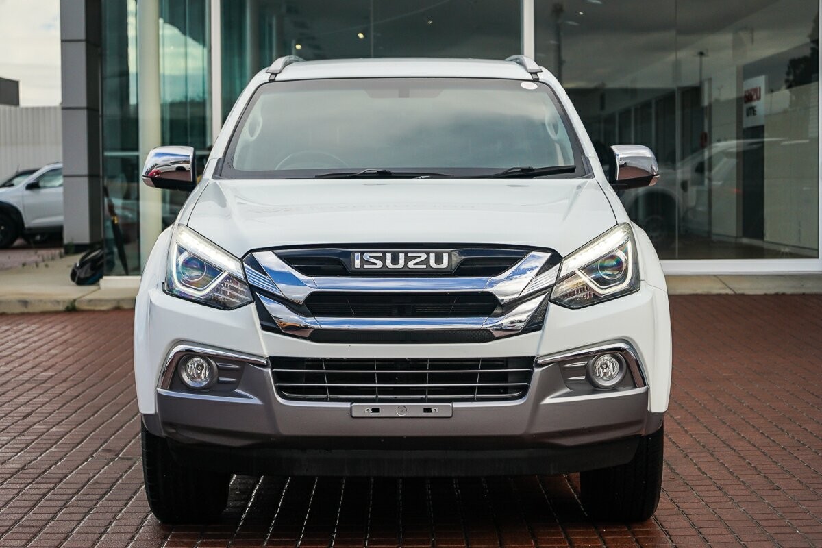 Isuzu Mu-x image 3