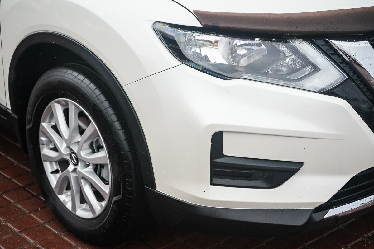 Nissan X-trail image 2