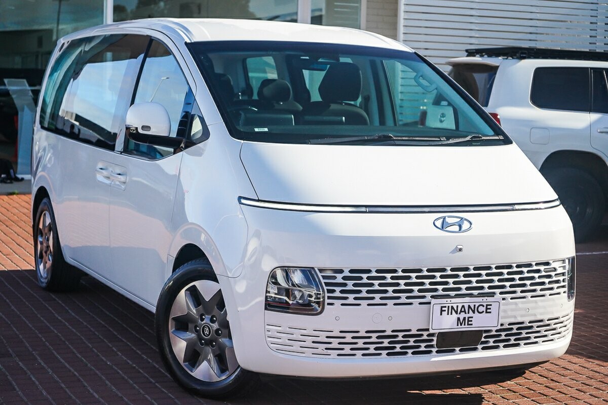 Hyundai Staria image 1