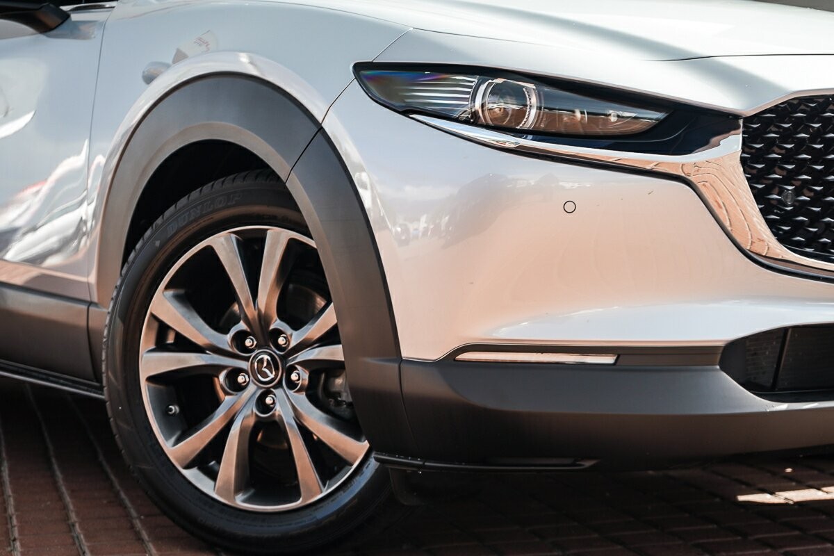 Mazda Cx-30 image 2