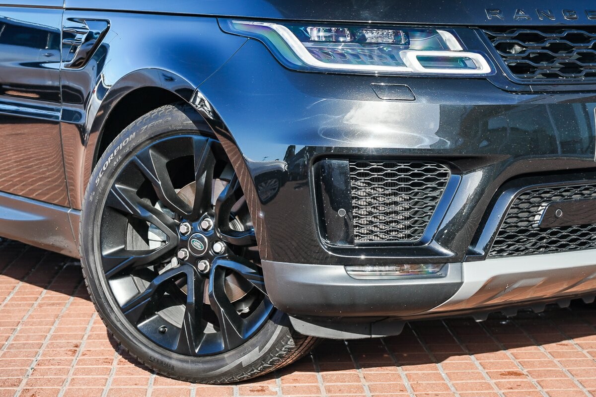 Land Rover Range Rover Sport image 2