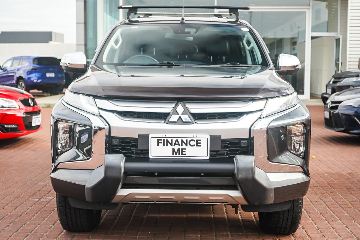 Mitsubishi Triton image 3