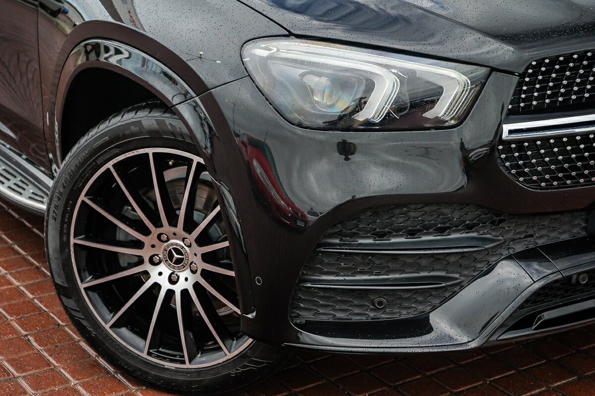 Mercedes Benz Gle-class image 2