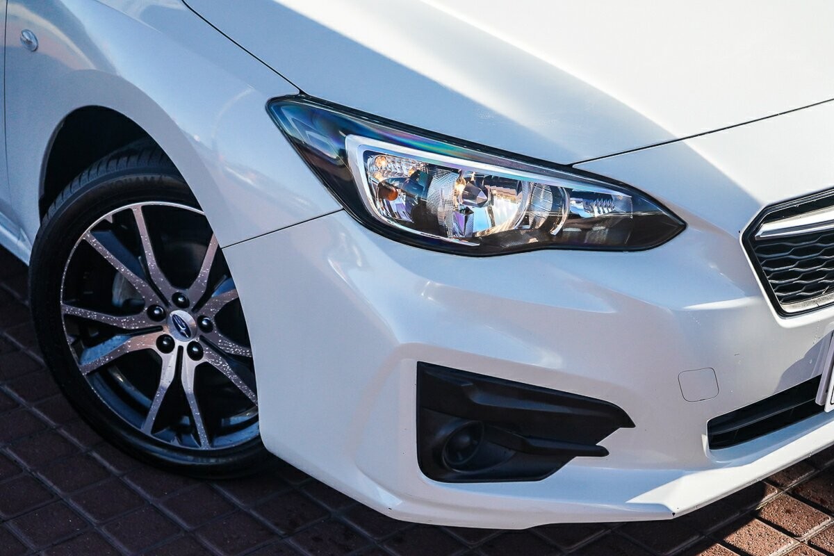 Subaru Impreza image 2