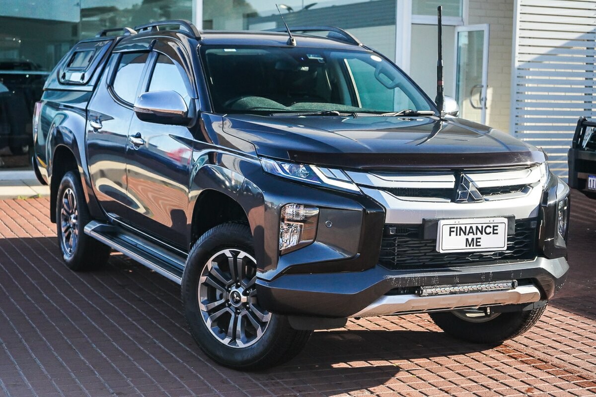 Mitsubishi Triton image 1