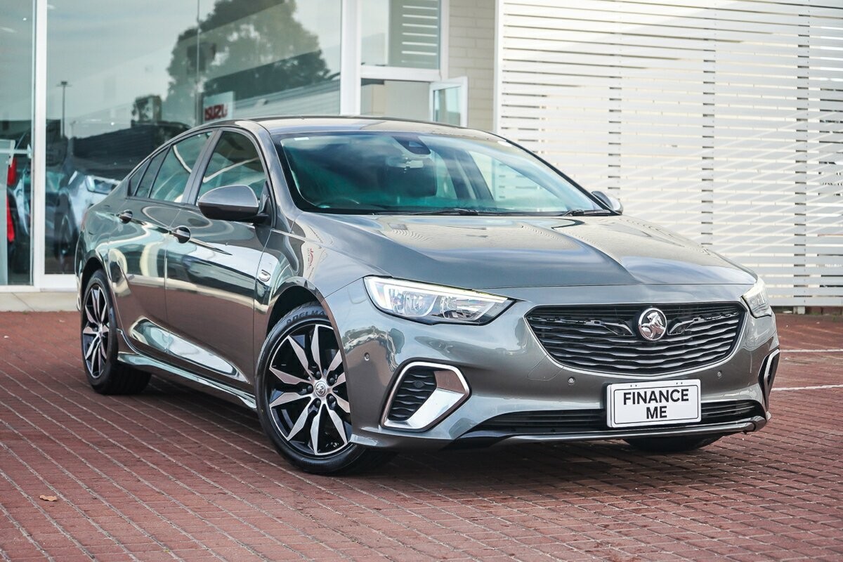 Holden Commodore image 1