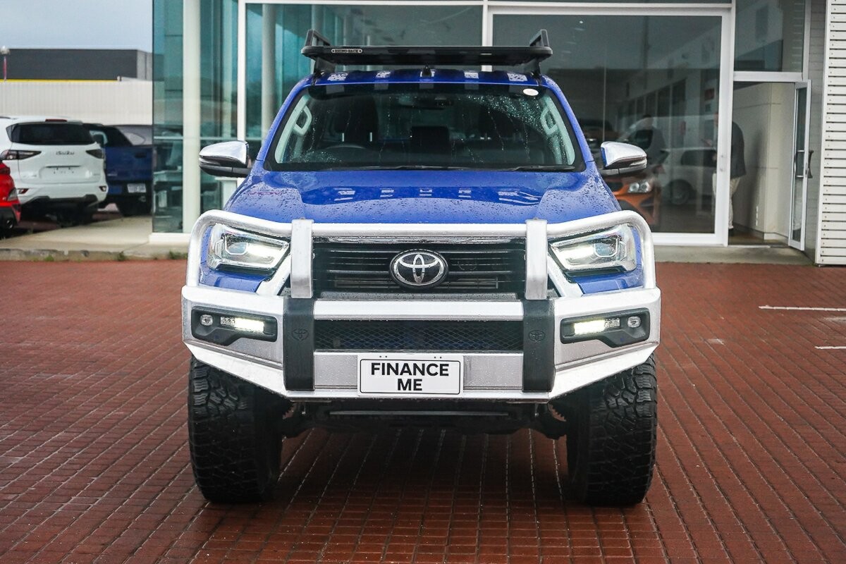 Toyota Hilux image 3
