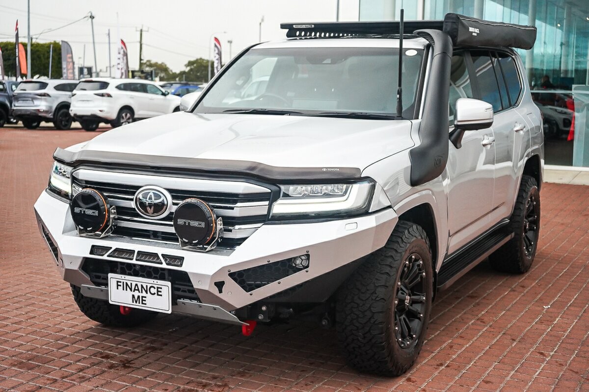 Toyota Landcruiser image 4