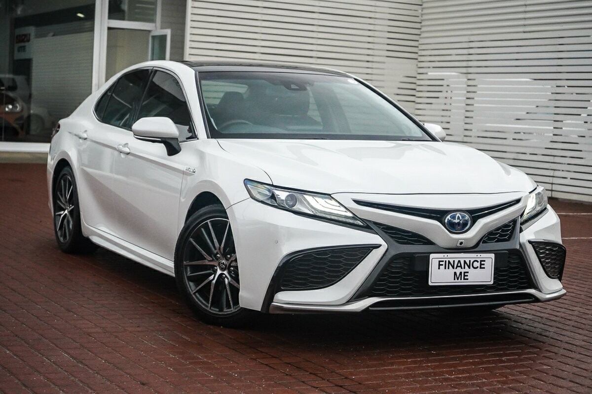 Toyota Camry image 1