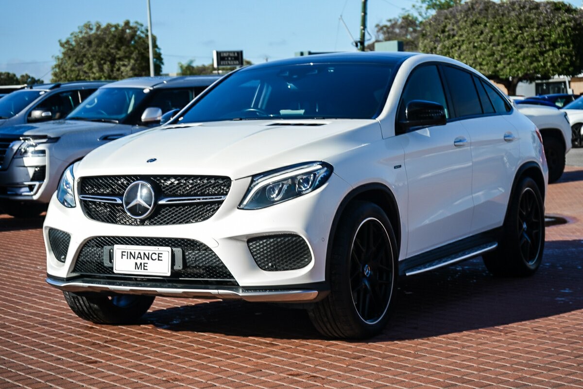 Mercedes Benz Gle-class image 4