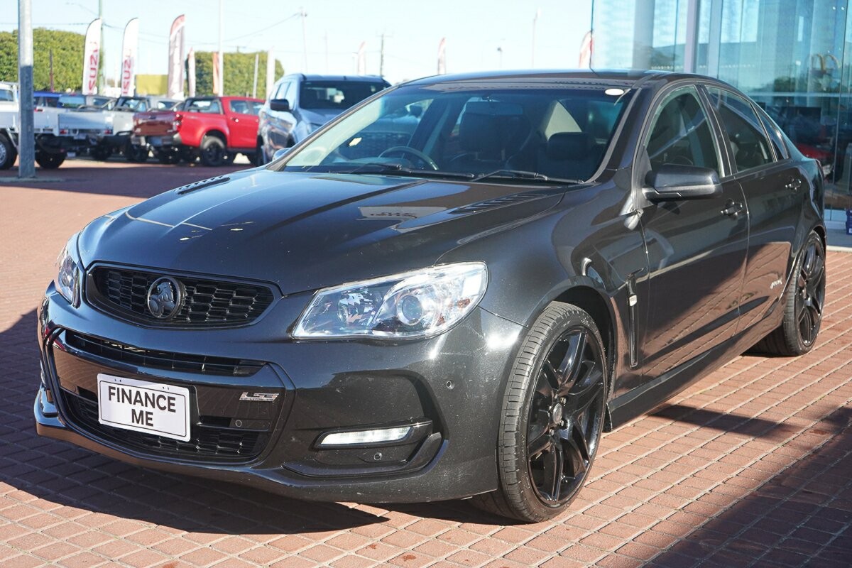 Holden Commodore image 4