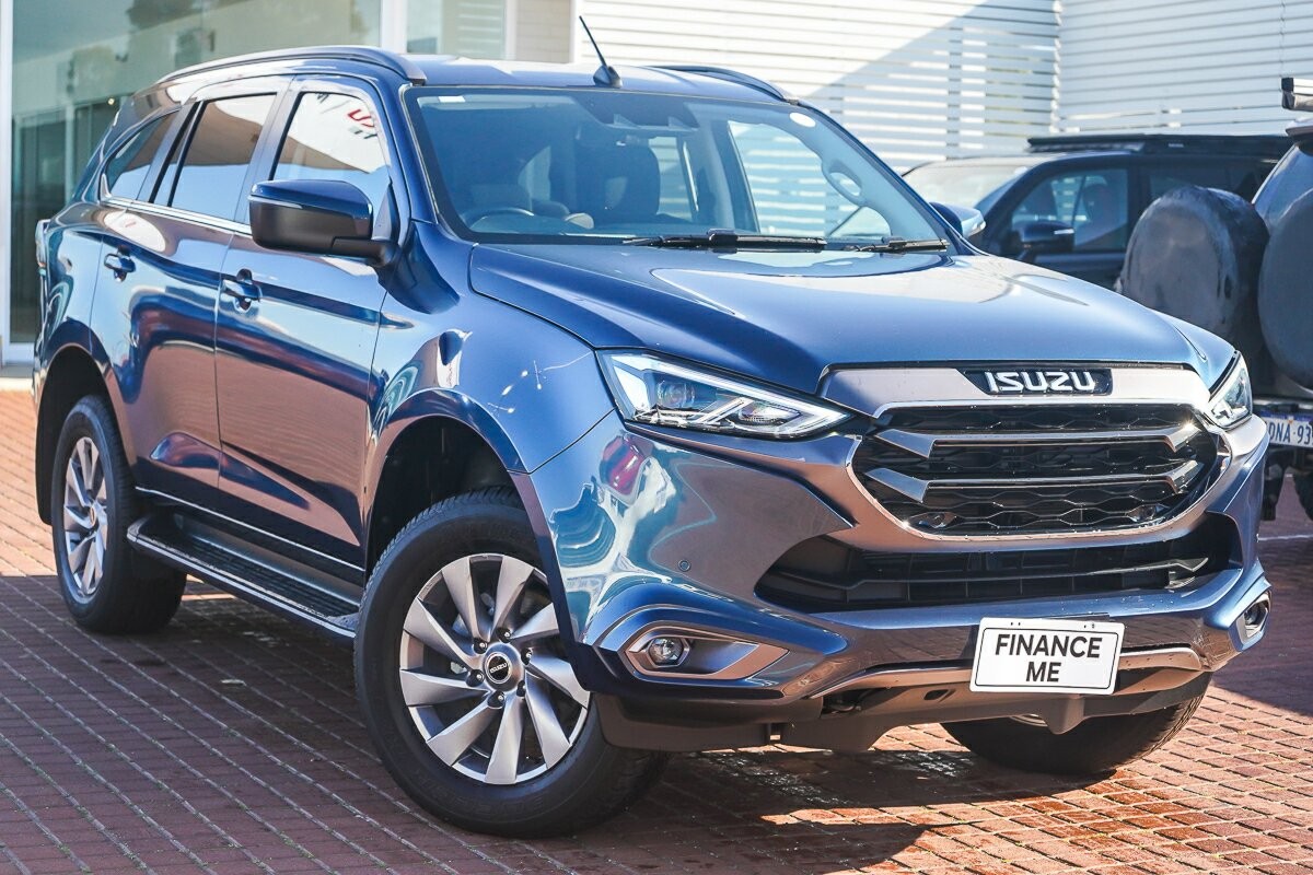 Isuzu Mu-x image 1