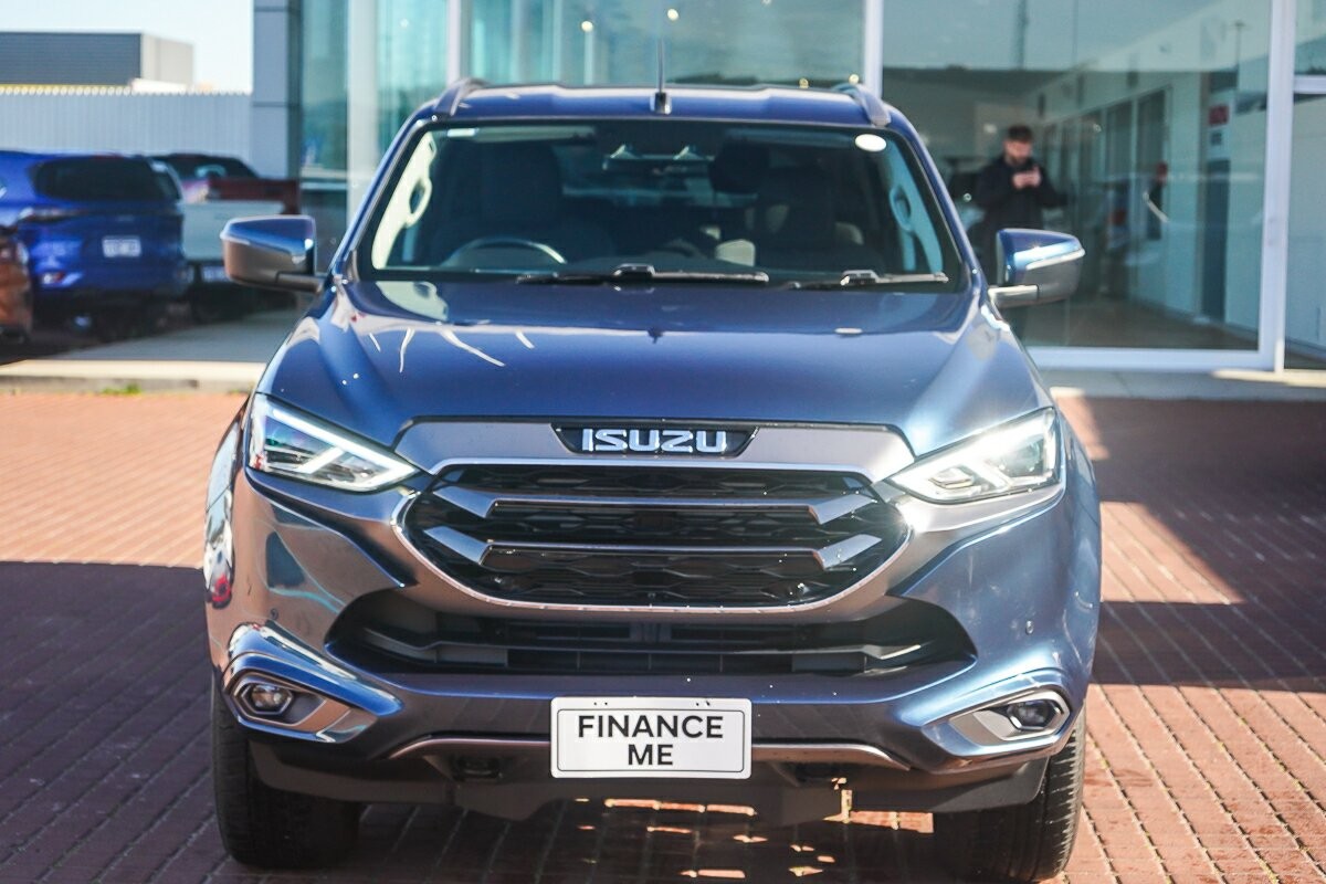 Isuzu Mu-x image 3