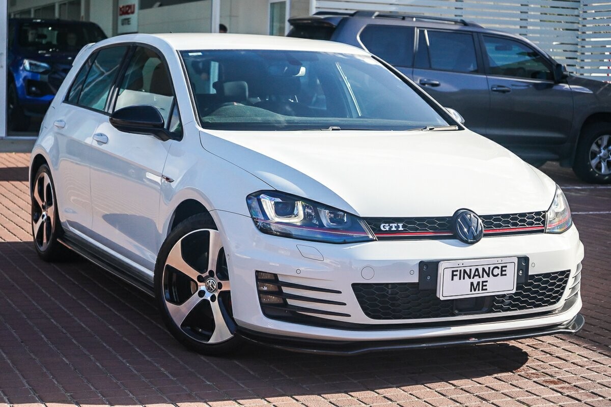 Volkswagen Golf image 1