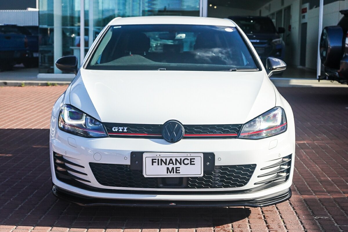 Volkswagen Golf image 3