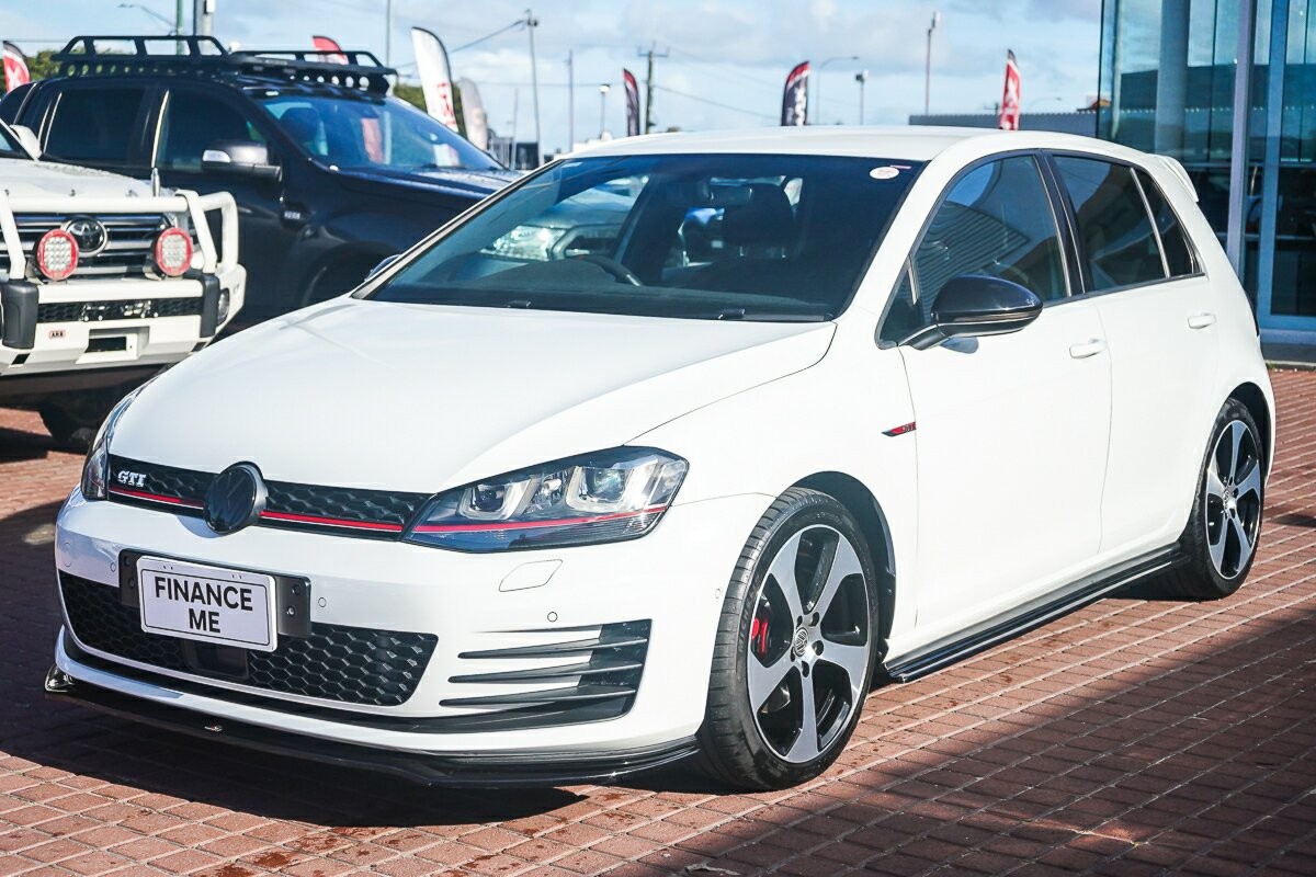 Volkswagen Golf image 4