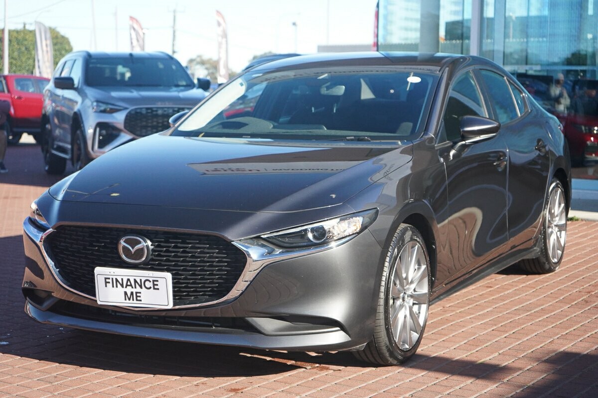 Mazda 3 image 2
