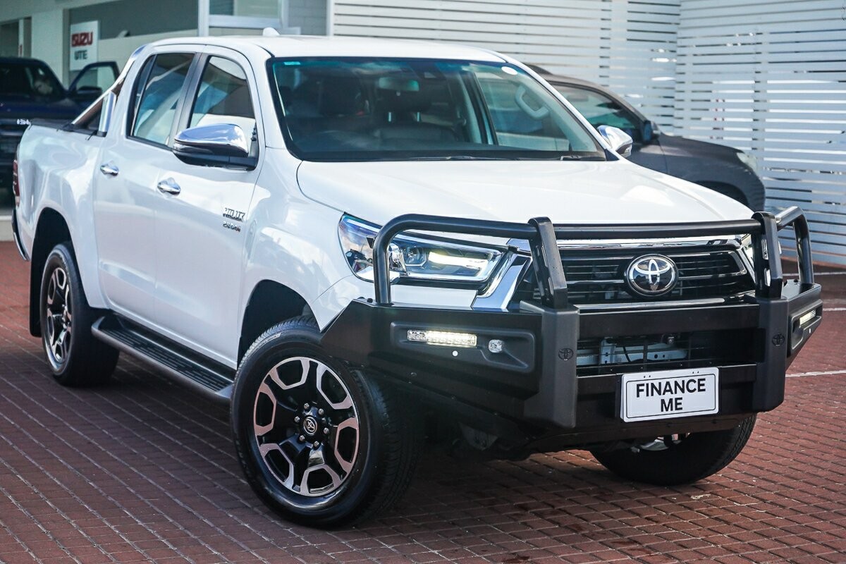 Toyota Hilux image 1