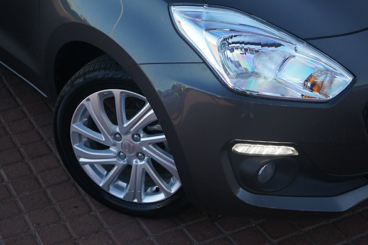 Suzuki Swift image 2