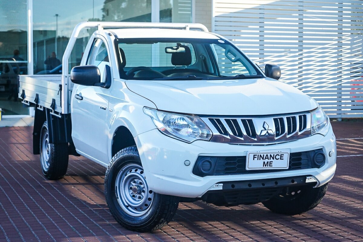 Mitsubishi Triton image 3