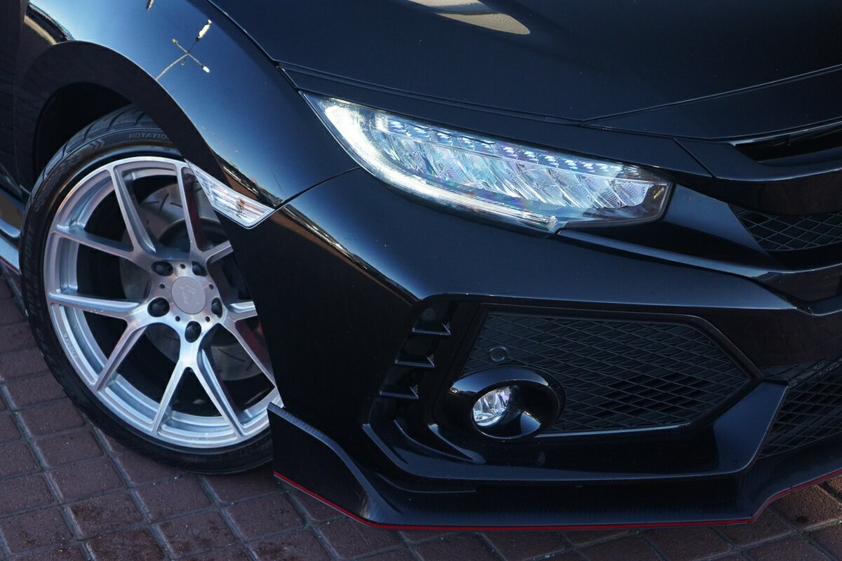 Honda Civic image 2