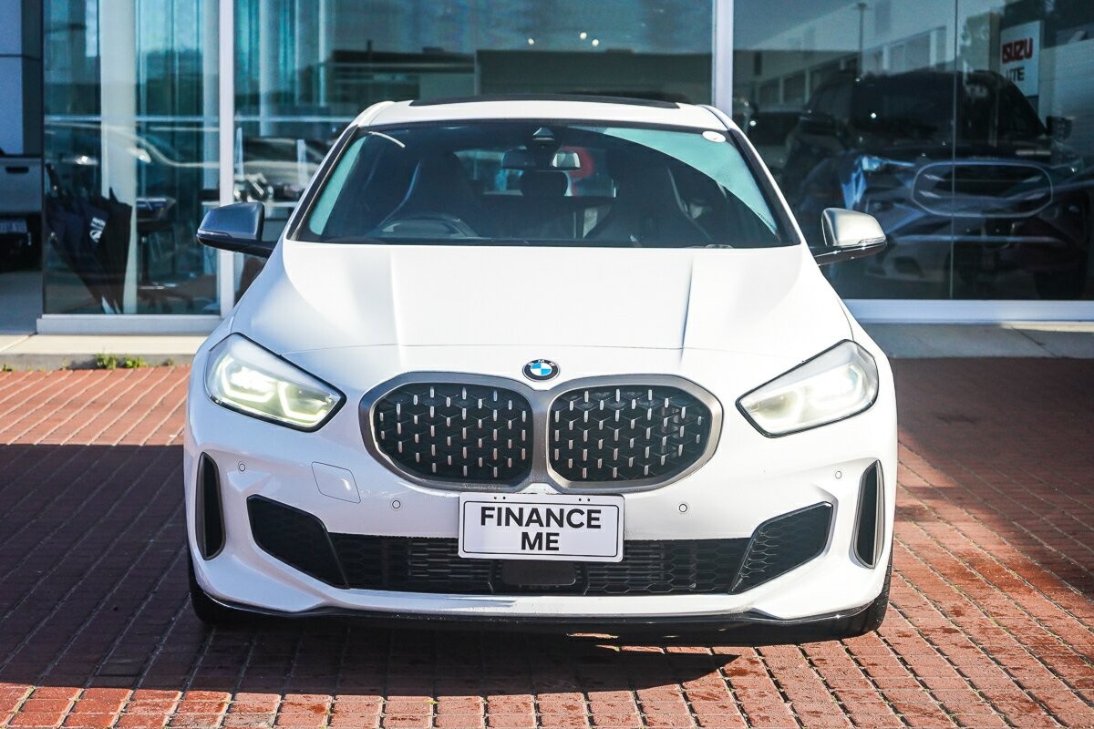BMW 1 Series image 3