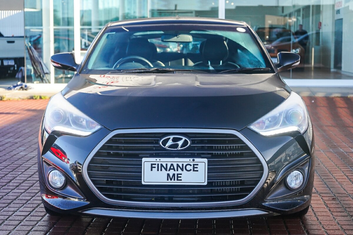 Hyundai Veloster image 3