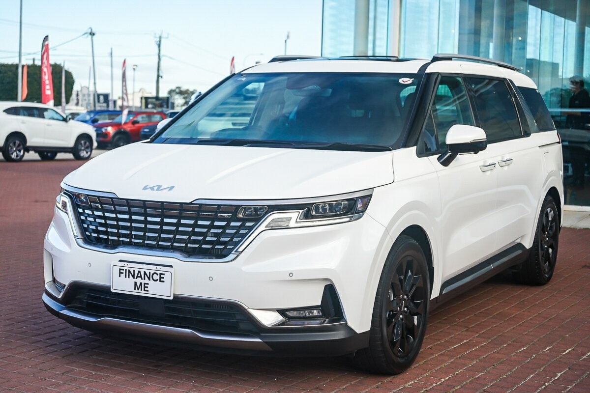 Kia Carnival image 4