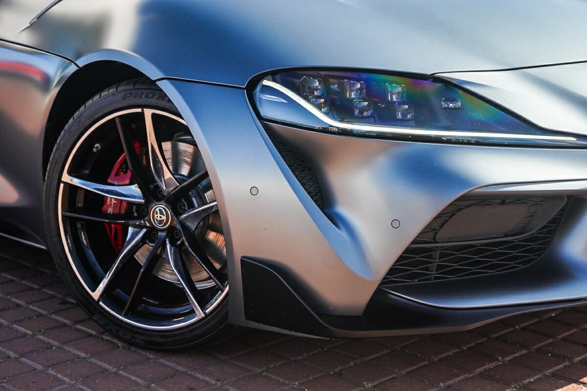 Toyota Supra image 2