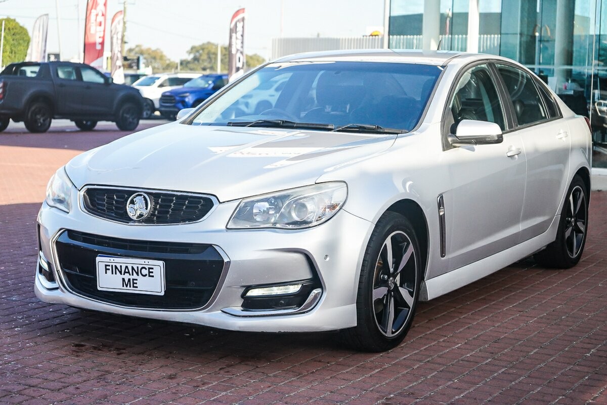 Holden Commodore image 4