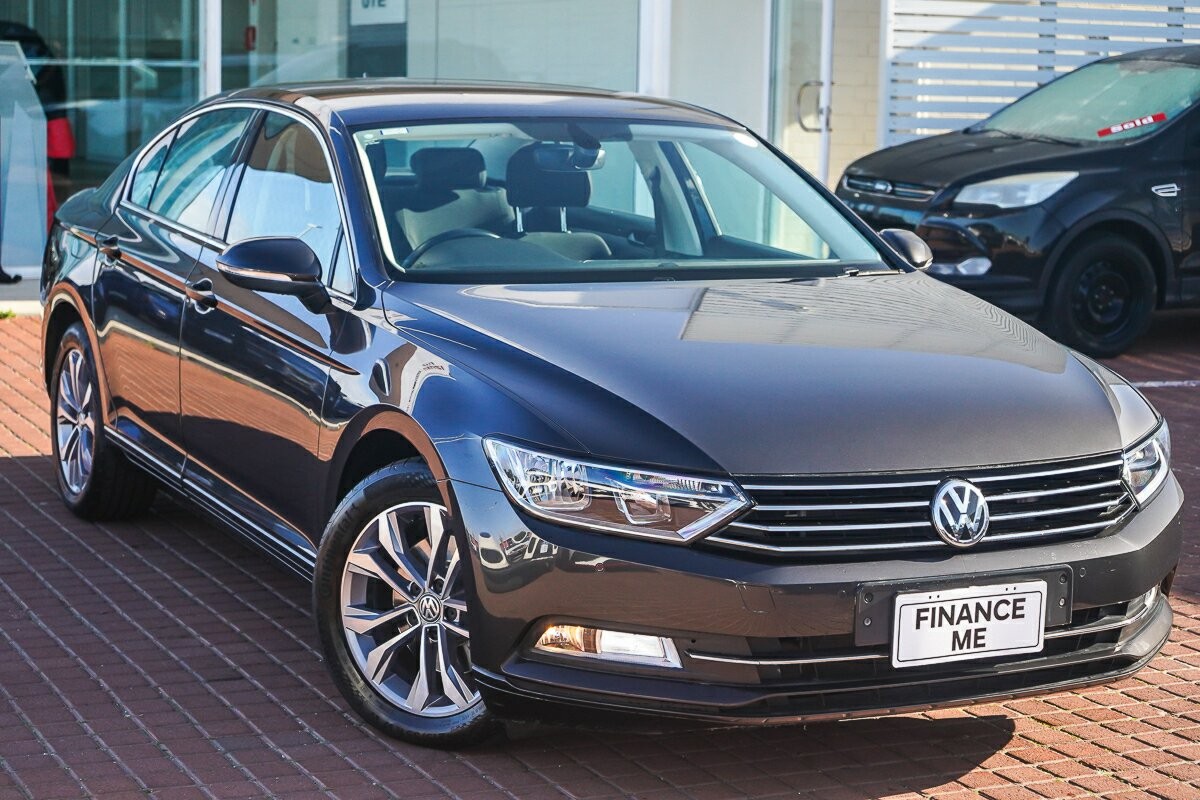 Volkswagen Passat image 1