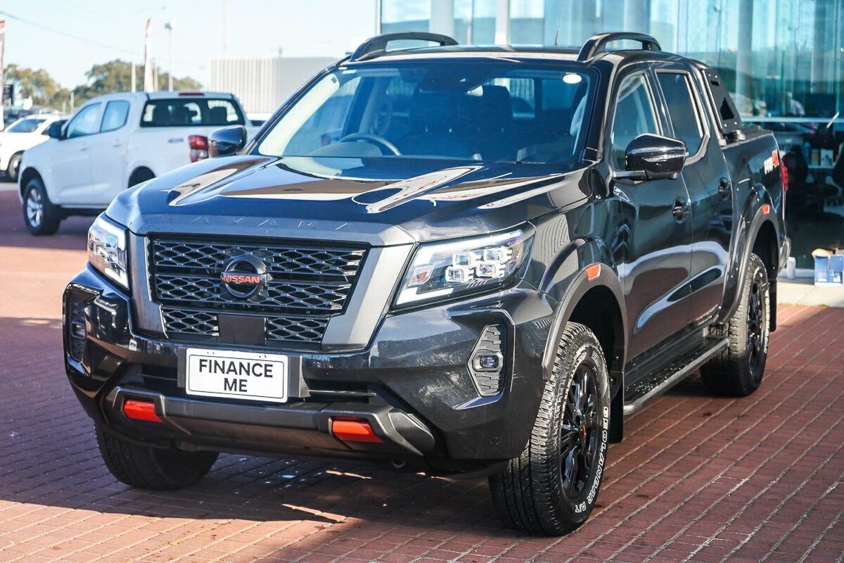 Nissan Navara image 4