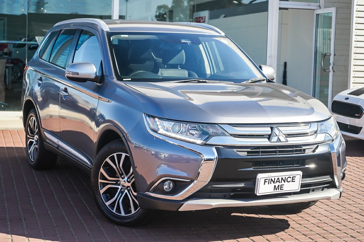 Mitsubishi Outlander image 1