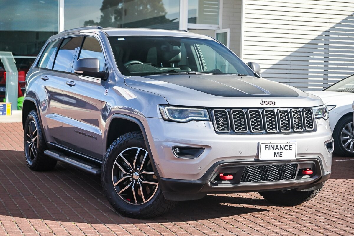 Jeep Grand Cherokee image 1
