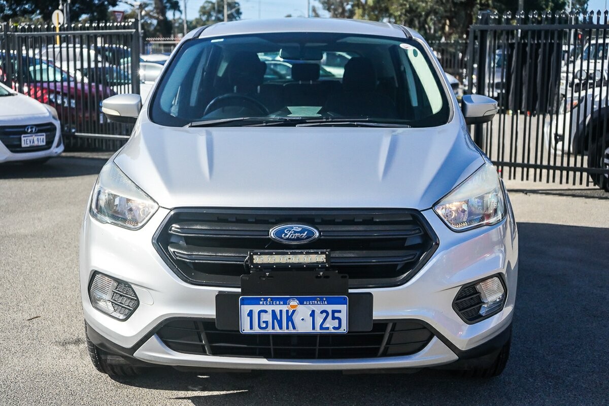 Ford Escape image 3