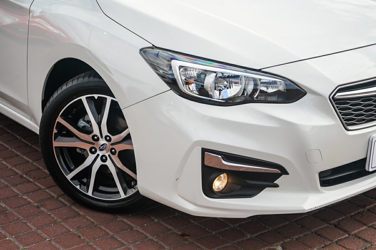 Subaru Impreza image 2