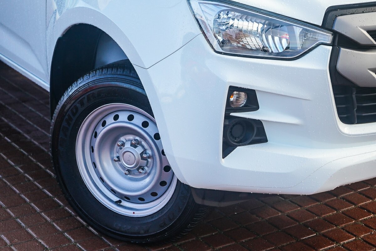 Isuzu D-max image 2