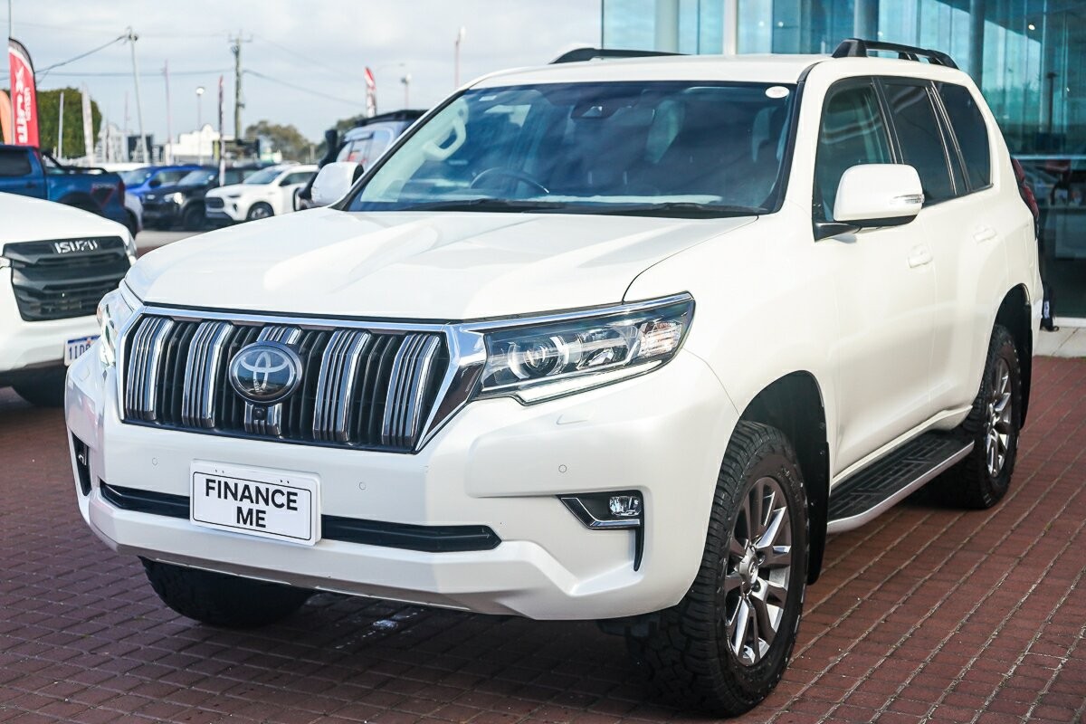 Toyota Landcruiser Prado image 4