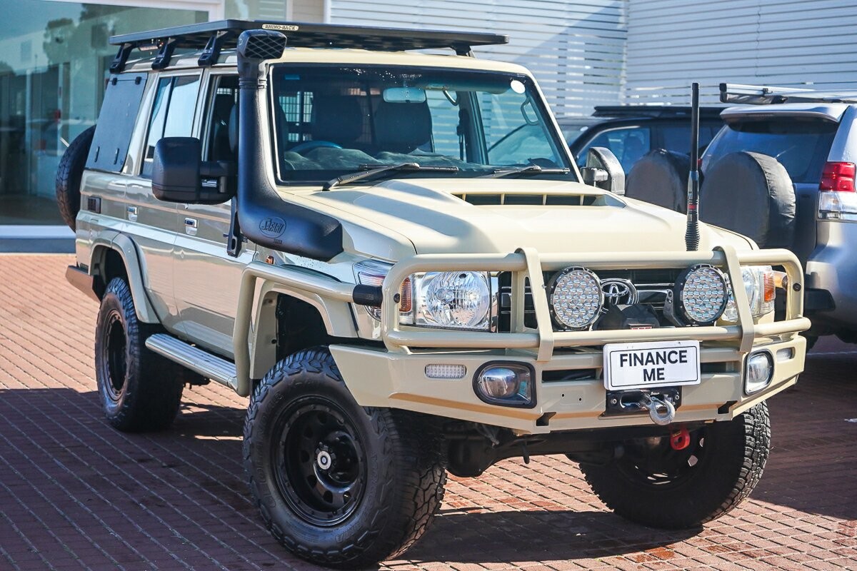 Toyota Landcruiser image 1