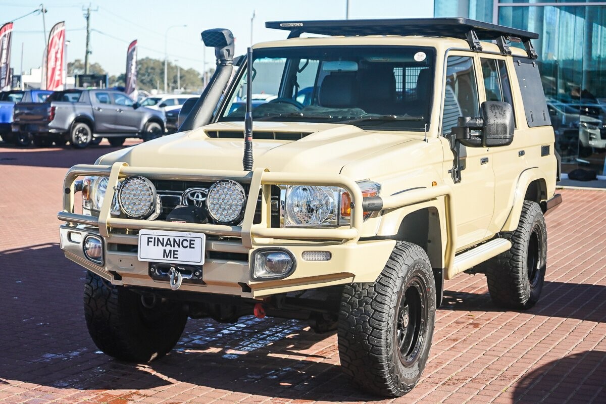 Toyota Landcruiser image 4
