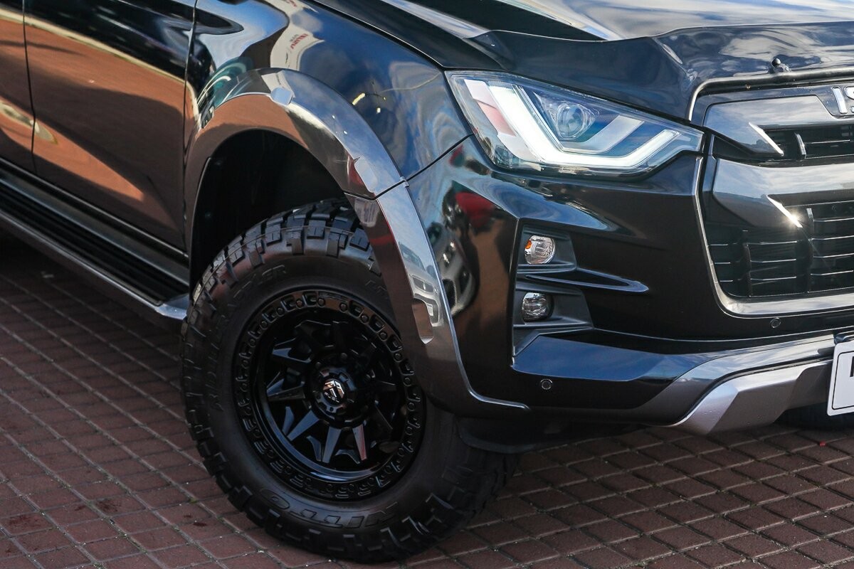 Isuzu D-max image 2