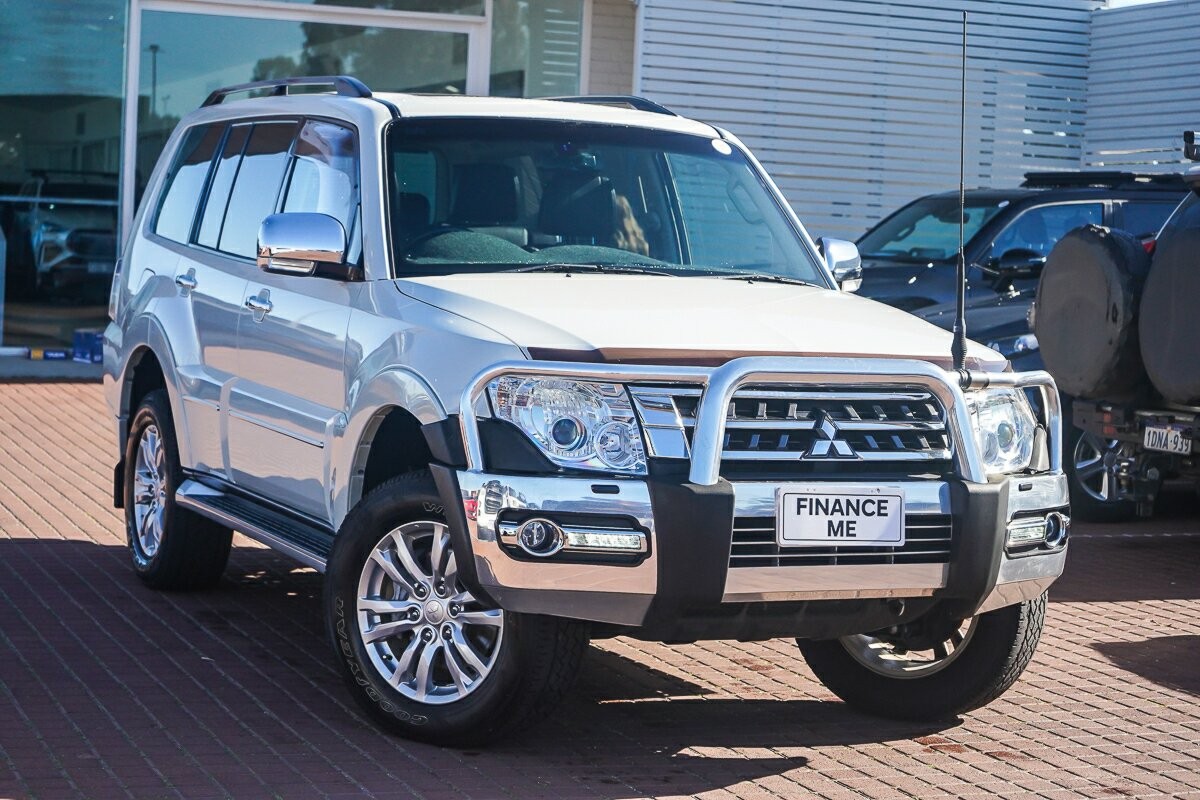 Mitsubishi Pajero image 1