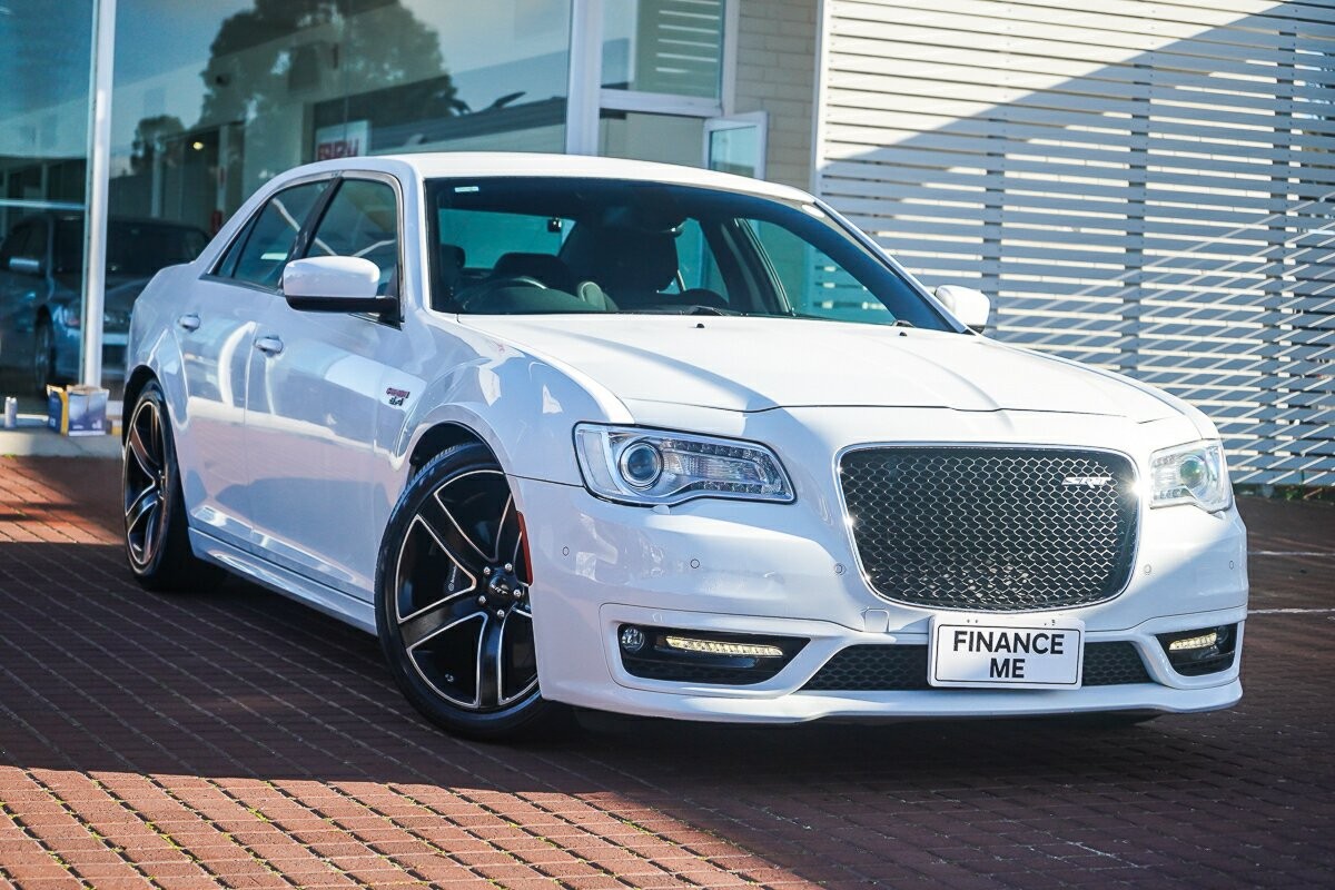 Chrysler 300 image 1