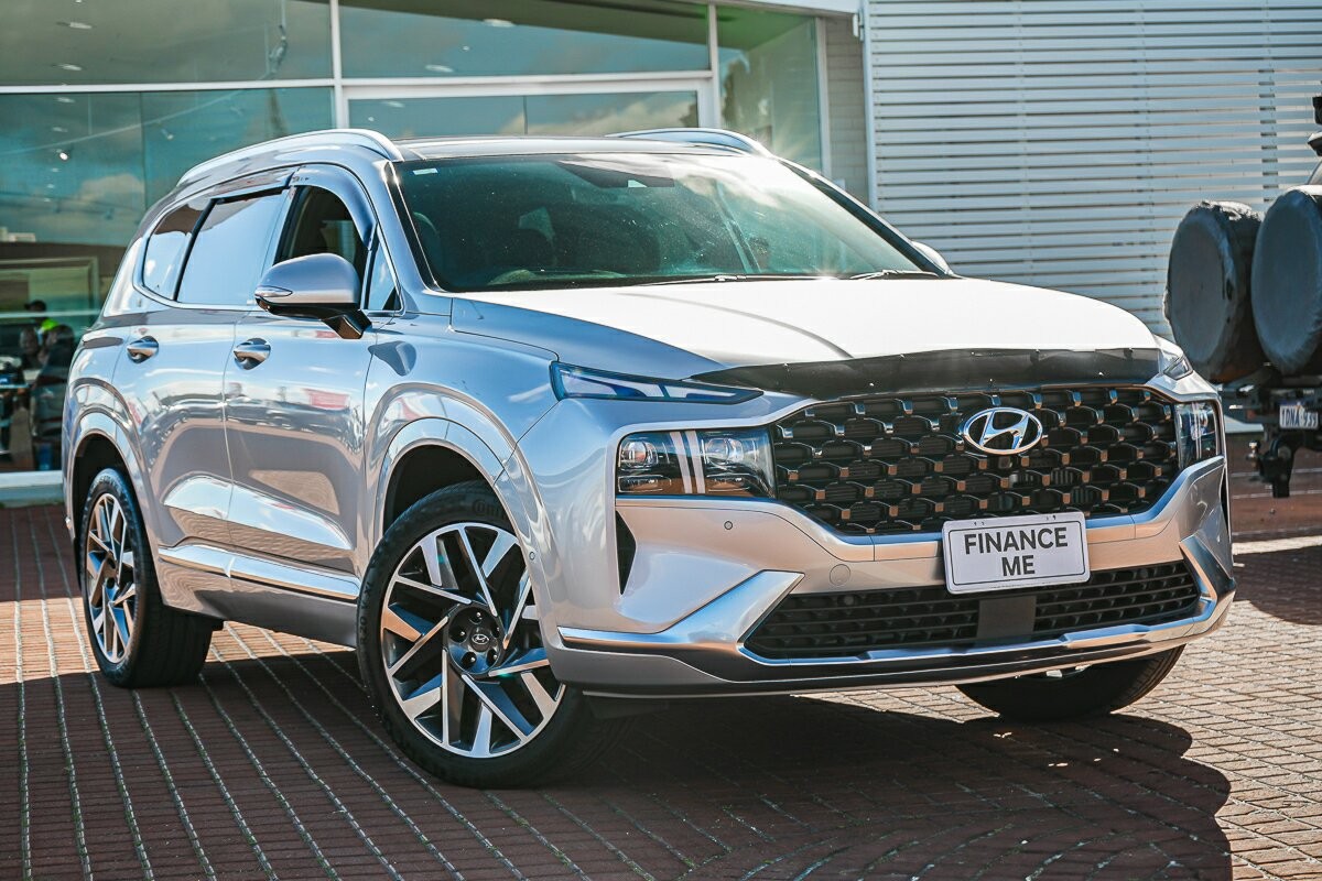 Hyundai Santa Fe image 1